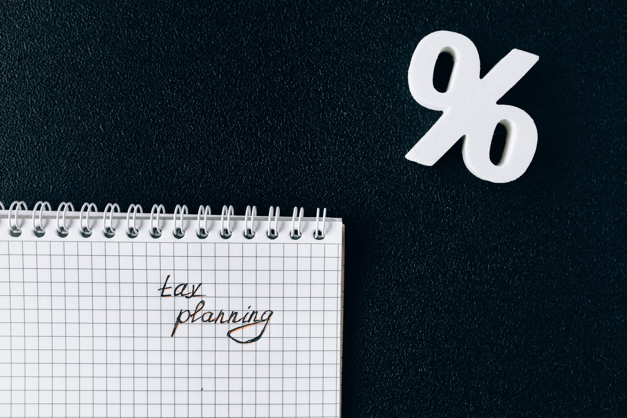 ¿Qué es el impuesto sobre la renta y quién debe pagarlo?